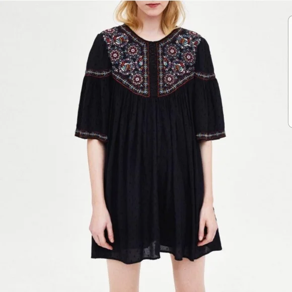 green emerald velvet dress tuduoms Women's Summer Boho Spaghetti Strap Dress High Waist Beach Long  Dress Chiffon Lace Flowy Swing Party Maxi Dresses Black at Amazon Women's  Clothing store